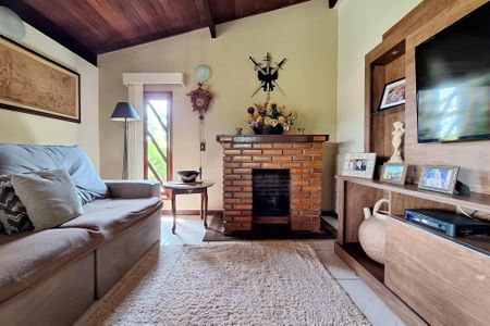 Casa de condomínio à venda com 380m², 4 quartos e 4 vagas Casa de condomínio à venda com 380m², 4 quartos e 4 vagasSala