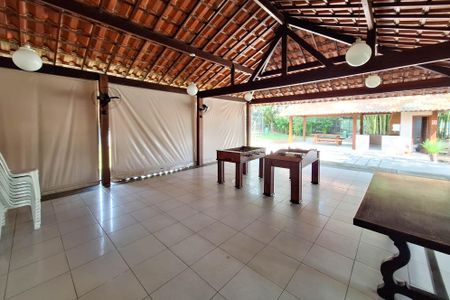 Casa de condomínio à venda com 380m², 4 quartos e 4 vagas Casa de condomínio à venda com 380m², 4 quartos e 4 vagasÁrea comum