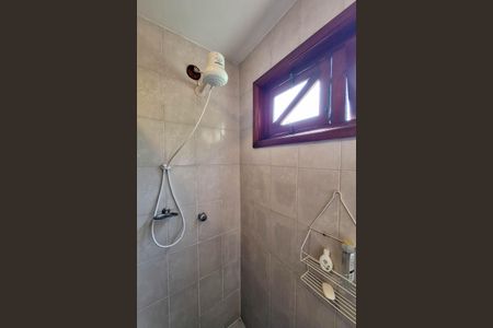 Casa de condomínio à venda com 380m², 4 quartos e 4 vagas Casa de condomínio à venda com 380m², 4 quartos e 4 vagasBanheiro Social