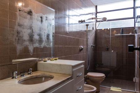 Apartamento à venda com 140m², 3 quartos e 2 vagas Apartamento à venda com 140m², 3 quartos e 2 vagasBanheiro Social