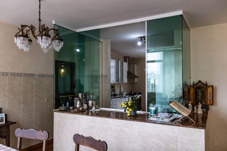 Apartamento à venda com 140m², 3 quartos e 2 vagas Apartamento à venda com 140m², 3 quartos e 2 vagasCozinha