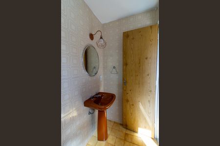 Apartamento para alugar com 38m², 1 quarto e sem vaga Apartamento para alugar com 38m², 1 quarto e sem vagaBanheiro