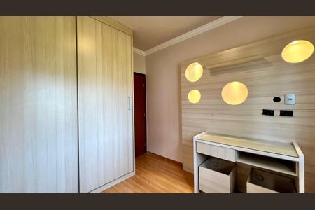 Apartamento à venda com 212m², 4 quartos e 2 vagasQuarto 2