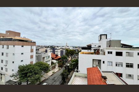 Apartamento à venda com 212m², 4 quartos e 2 vagasvista