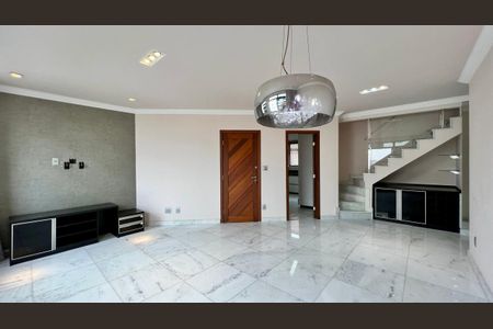 Apartamento à venda com 212m², 4 quartos e 2 vagasSala