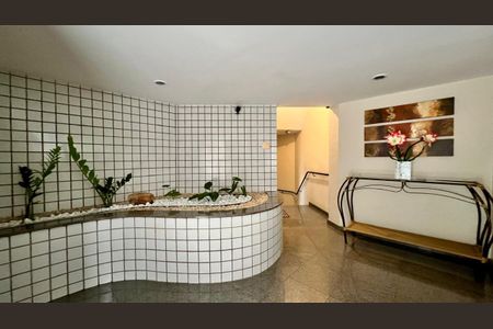 Apartamento à venda com 212m², 4 quartos e 2 vagasHall de entrada