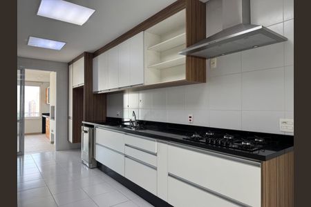 Apartamento à venda com 281m², 3 quartos e 4 vagas Apartamento à venda com 281m², 3 quartos e 4 vagasFoto 09