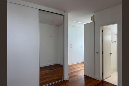 Apartamento à venda com 281m², 3 quartos e 4 vagas Apartamento à venda com 281m², 3 quartos e 4 vagasFoto 17