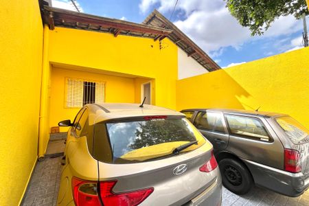 Casa à venda com 200m², 3 quartos e 4 vagas Casa à venda com 200m², 3 quartos e 4 vagasGaragem
