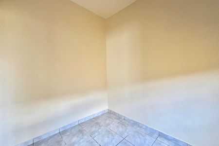 Casa à venda com 200m², 3 quartos e 4 vagas Casa à venda com 200m², 3 quartos e 4 vagasQuarto 2