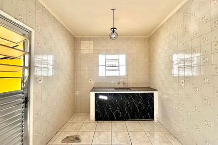 Casa à venda com 200m², 3 quartos e 4 vagas Casa à venda com 200m², 3 quartos e 4 vagasCozinha