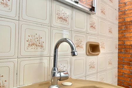 Casa à venda com 200m², 3 quartos e 4 vagas Casa à venda com 200m², 3 quartos e 4 vagasBanheiro