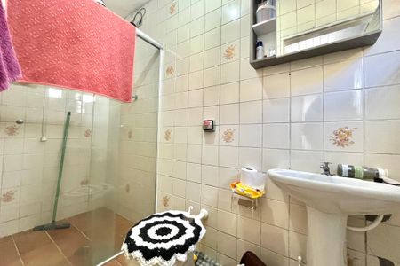 Casa à venda com 200m², 3 quartos e 4 vagas Casa à venda com 200m², 3 quartos e 4 vagasBanheiro da Suíte