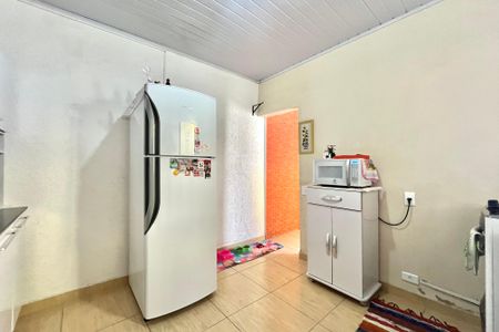 Casa à venda com 200m², 3 quartos e 4 vagas Casa à venda com 200m², 3 quartos e 4 vagasCozinha