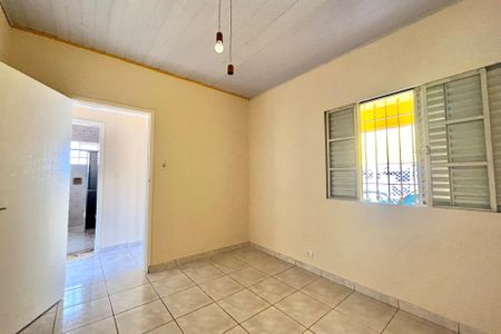 Casa à venda com 200m², 3 quartos e 4 vagas Casa à venda com 200m², 3 quartos e 4 vagasQuarto 1