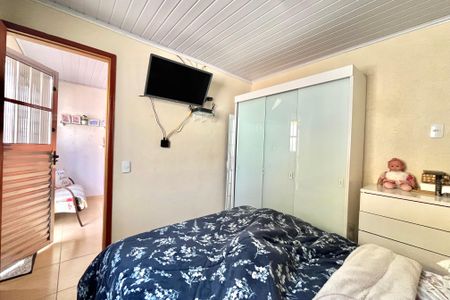 Casa à venda com 200m², 3 quartos e 4 vagas Casa à venda com 200m², 3 quartos e 4 vagasSuite