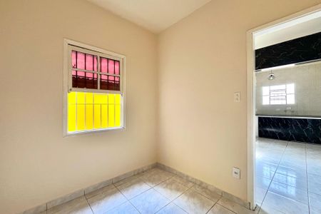 Casa à venda com 200m², 3 quartos e 4 vagas Casa à venda com 200m², 3 quartos e 4 vagasQuarto 2