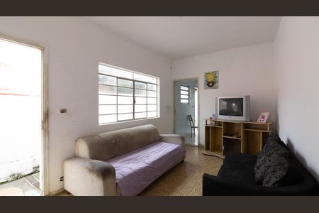 Casa à venda com 100m², 2 quartos e 2 vagas Casa à venda com 100m², 2 quartos e 2 vagasSala