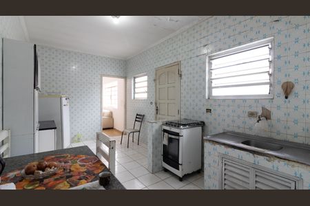 Casa à venda com 100m², 2 quartos e 2 vagas Casa à venda com 100m², 2 quartos e 2 vagasCozinha