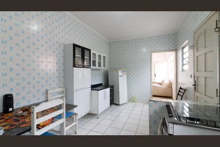 Casa à venda com 100m², 2 quartos e 2 vagas Casa à venda com 100m², 2 quartos e 2 vagasCozinha