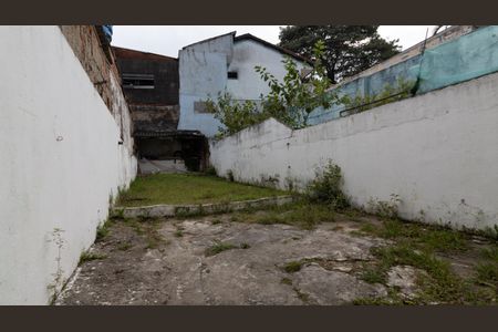 Casa à venda com 100m², 2 quartos e 2 vagas Casa à venda com 100m², 2 quartos e 2 vagasQuintal