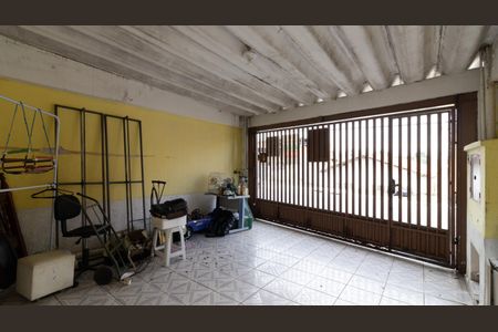 Casa à venda com 100m², 2 quartos e 2 vagas Casa à venda com 100m², 2 quartos e 2 vagasGaragem