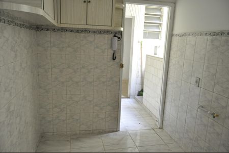 Apartamento à venda com 76m², 2 quartos e 1 vagaCozinha