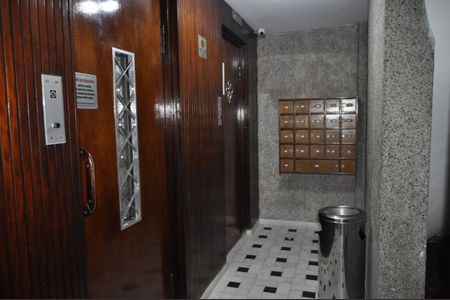 Apartamento à venda com 76m², 2 quartos e 1 vagaÁrea comum