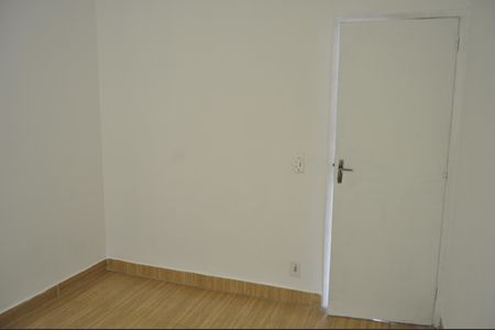 Apartamento à venda com 76m², 2 quartos e 1 vagaQuarto 2