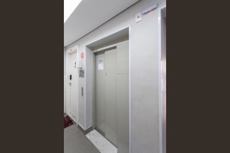 Apartamento para alugar com 60m², 2 quartos e 1 vaga Apartamento para alugar com 60m², 2 quartos e 1 vagaElevador