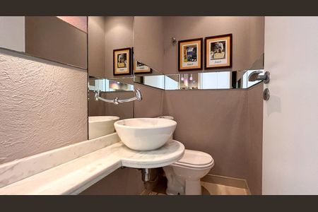 Apartamento para alugar com 100m², 3 quartos e 2 vagasLavabo