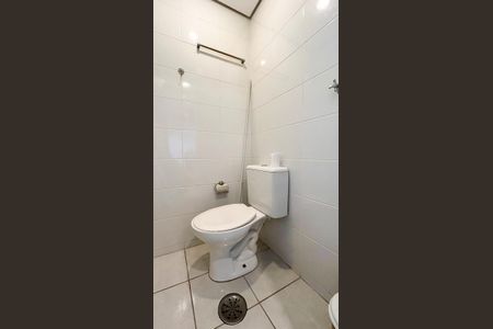 Apartamento para alugar com 100m², 3 quartos e 2 vagasBanheiro de Serviço