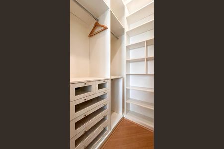 Apartamento para alugar com 100m², 3 quartos e 2 vagasCloset - Suíte