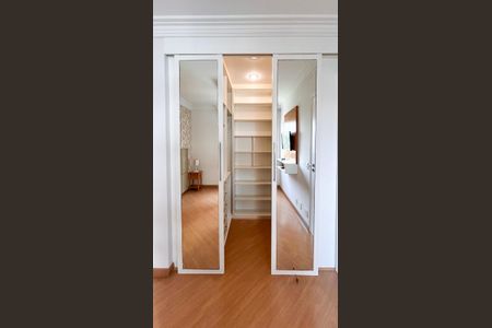 Apartamento para alugar com 100m², 3 quartos e 2 vagasCloset - Suíte