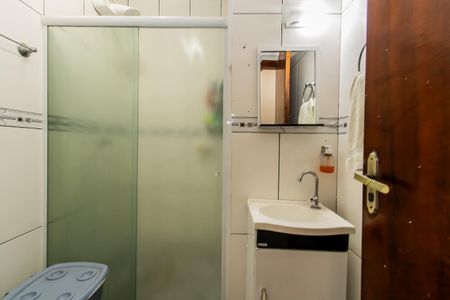 Casa à venda com 98m², 2 quartos e 1 vaga Casa à venda com 98m², 2 quartos e 1 vagaBanheiro