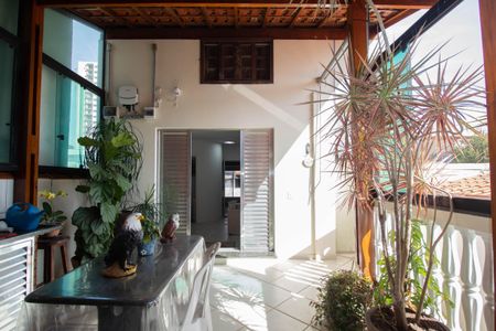 Casa à venda com 187m², 4 quartos e 2 vagasÁrea Externa