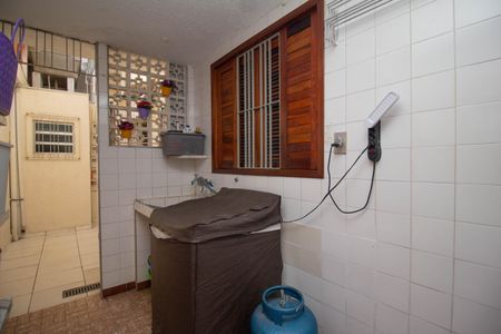 Casa à venda com 187m², 4 quartos e 2 vagasÁrea de Serviço