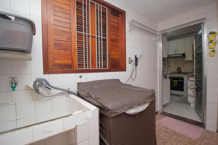 Casa à venda com 187m², 4 quartos e 2 vagasÁrea de Serviço
