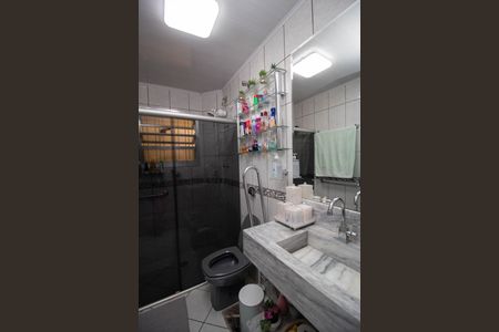 Casa à venda com 187m², 4 quartos e 2 vagasBanheiro 1