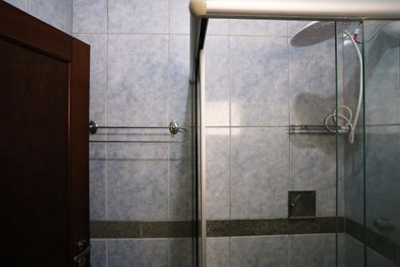 Casa à venda com 400m², 5 quartos e 4 vagas Casa à venda com 400m², 5 quartos e 4 vagasBanheiro 3