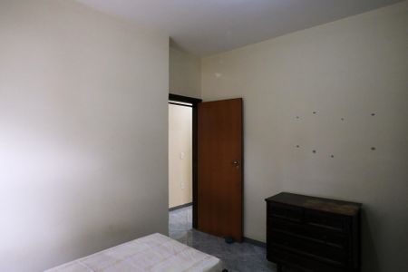 Casa à venda com 400m², 5 quartos e 4 vagas Casa à venda com 400m², 5 quartos e 4 vagasQuarto 4