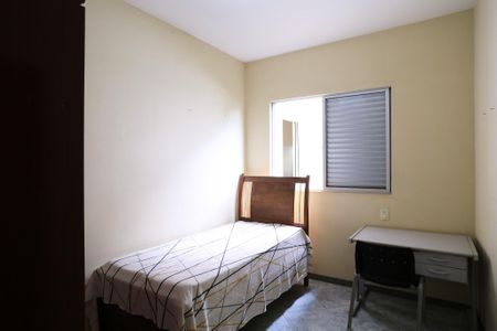 Casa à venda com 400m², 5 quartos e 4 vagas Casa à venda com 400m², 5 quartos e 4 vagasQuarto 3