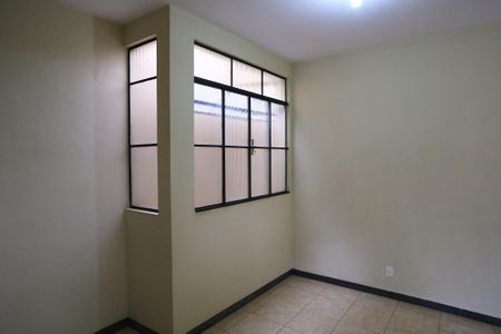 Casa à venda com 400m², 5 quartos e 4 vagas Casa à venda com 400m², 5 quartos e 4 vagasSala