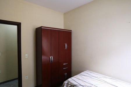 Casa à venda com 400m², 5 quartos e 4 vagas Casa à venda com 400m², 5 quartos e 4 vagasQuarto 3