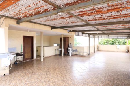 Casa à venda com 400m², 5 quartos e 4 vagas Casa à venda com 400m², 5 quartos e 4 vagasGaragem