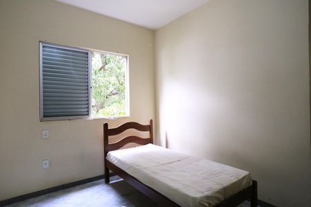 Casa à venda com 400m², 5 quartos e 4 vagas Casa à venda com 400m², 5 quartos e 4 vagasQuarto 4