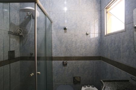 Casa à venda com 400m², 5 quartos e 4 vagas Casa à venda com 400m², 5 quartos e 4 vagasBanheiro 3