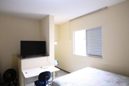 Casa à venda com 400m², 5 quartos e 4 vagas Casa à venda com 400m², 5 quartos e 4 vagasQuarto 1