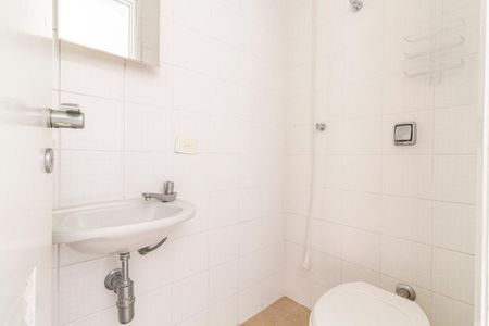 Apartamento à venda com 188m², 4 quartos e 3 vagasBanheiro de Serviço