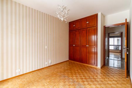 Apartamento à venda com 188m², 4 quartos e 3 vagasQuarto 1